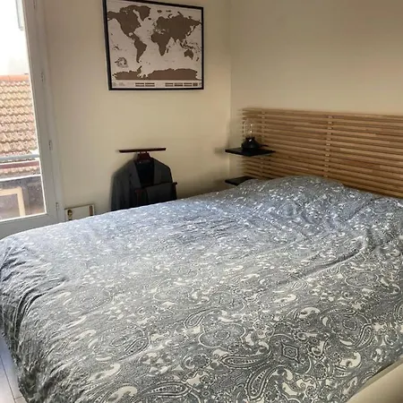 37 M Near Hyper Center Apartment *