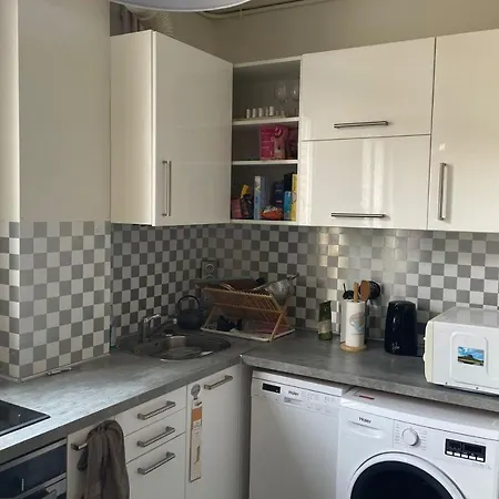 37 M Near Hyper Center Apartment *